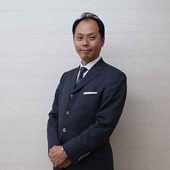 スタッフ紹介